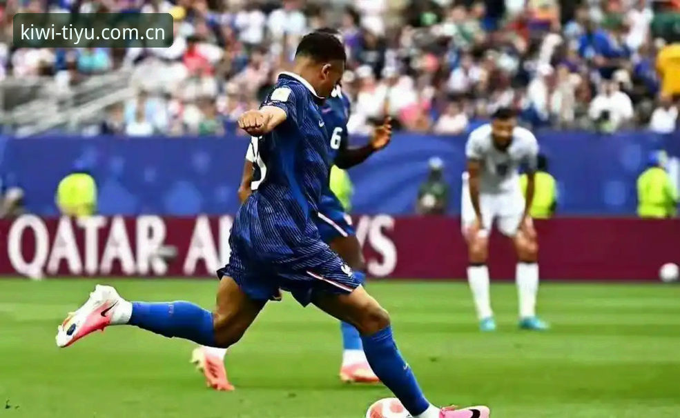 姆巴佩16球追平克洛泽，法国3-0完胜伊拉克最新动态